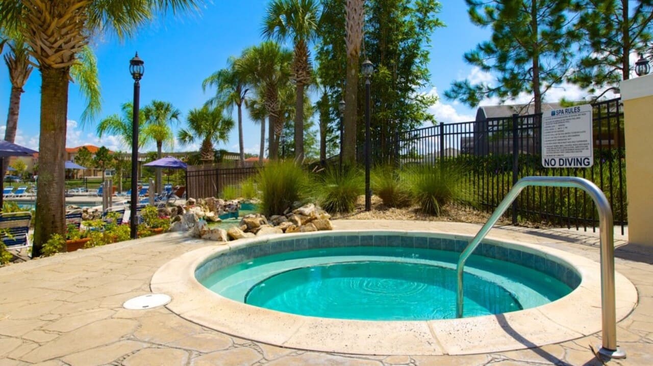 5 Terra Verde Swimming Pool and Jacuzzi 2